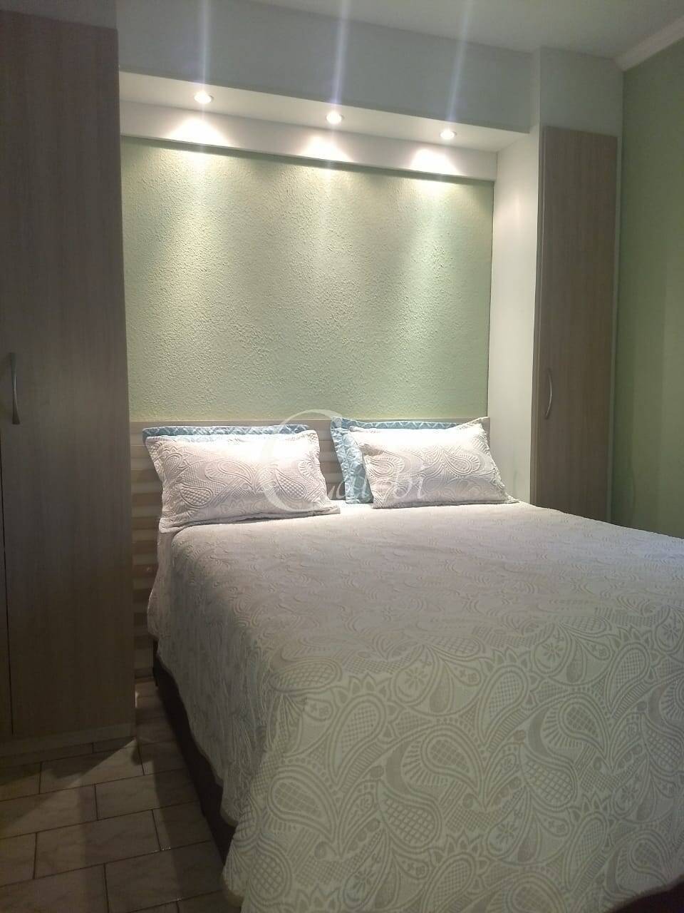 Casa à venda com 2 quartos, 180m² - Foto 11