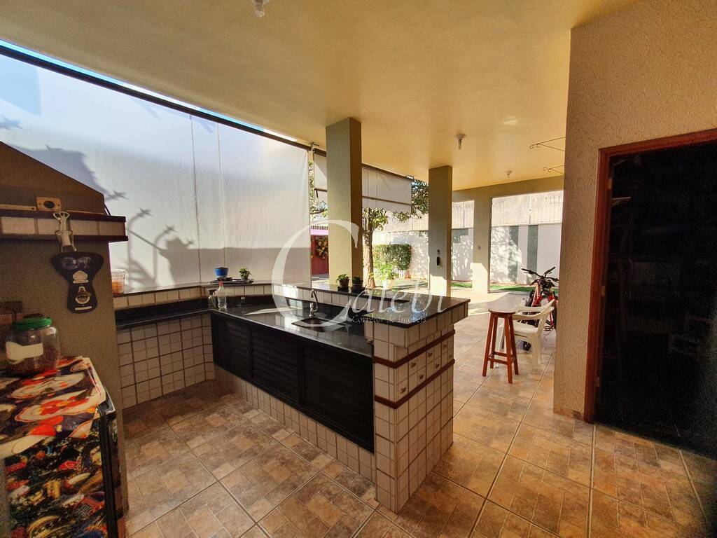 Casa à venda com 3 quartos, 190m² - Foto 7
