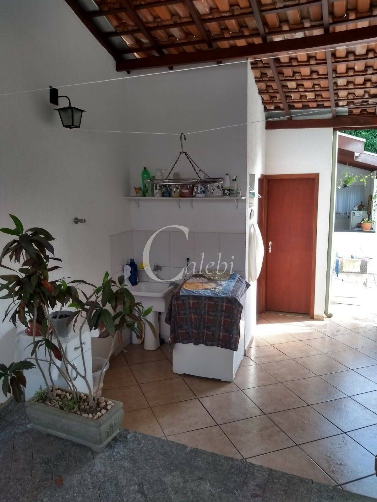 Casa à venda com 3 quartos, 336m² - Foto 12