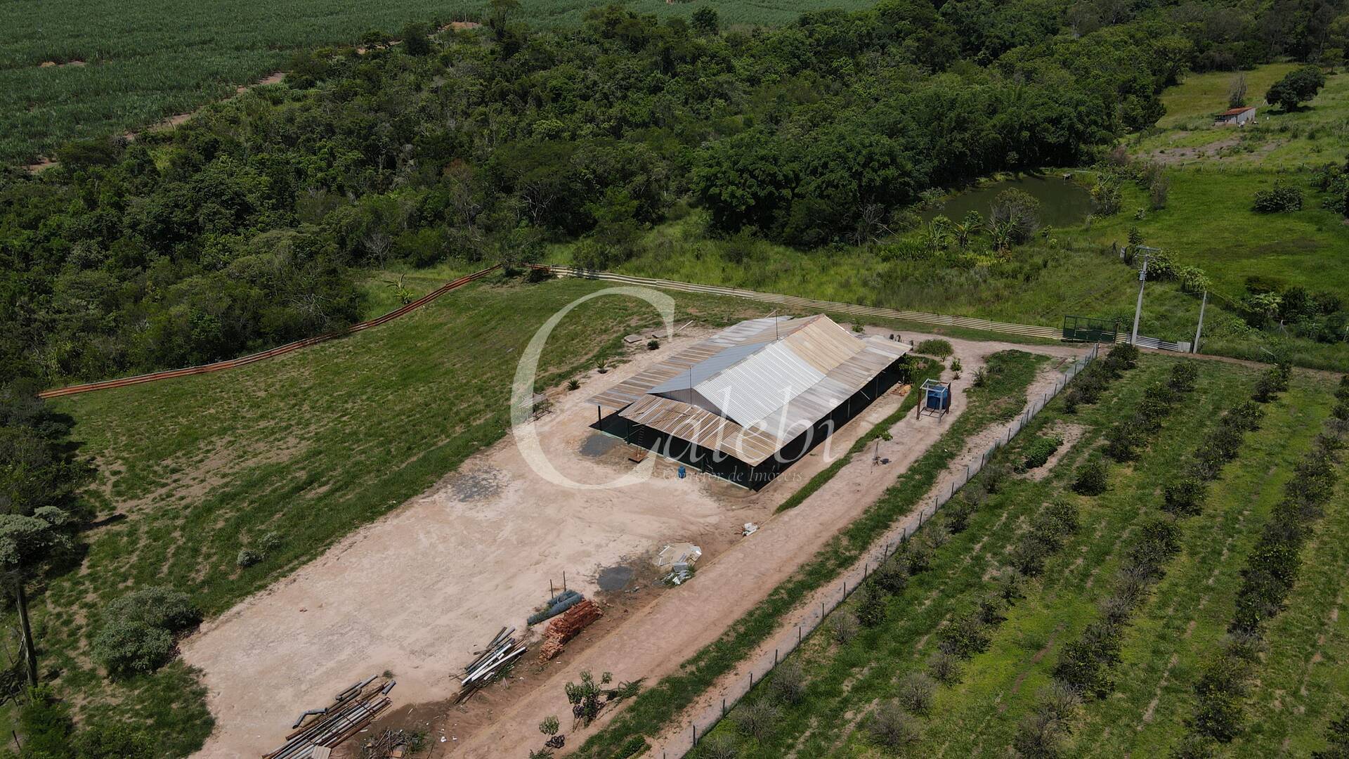 Sítio à venda com 2 quartos, 2m² - Foto 11