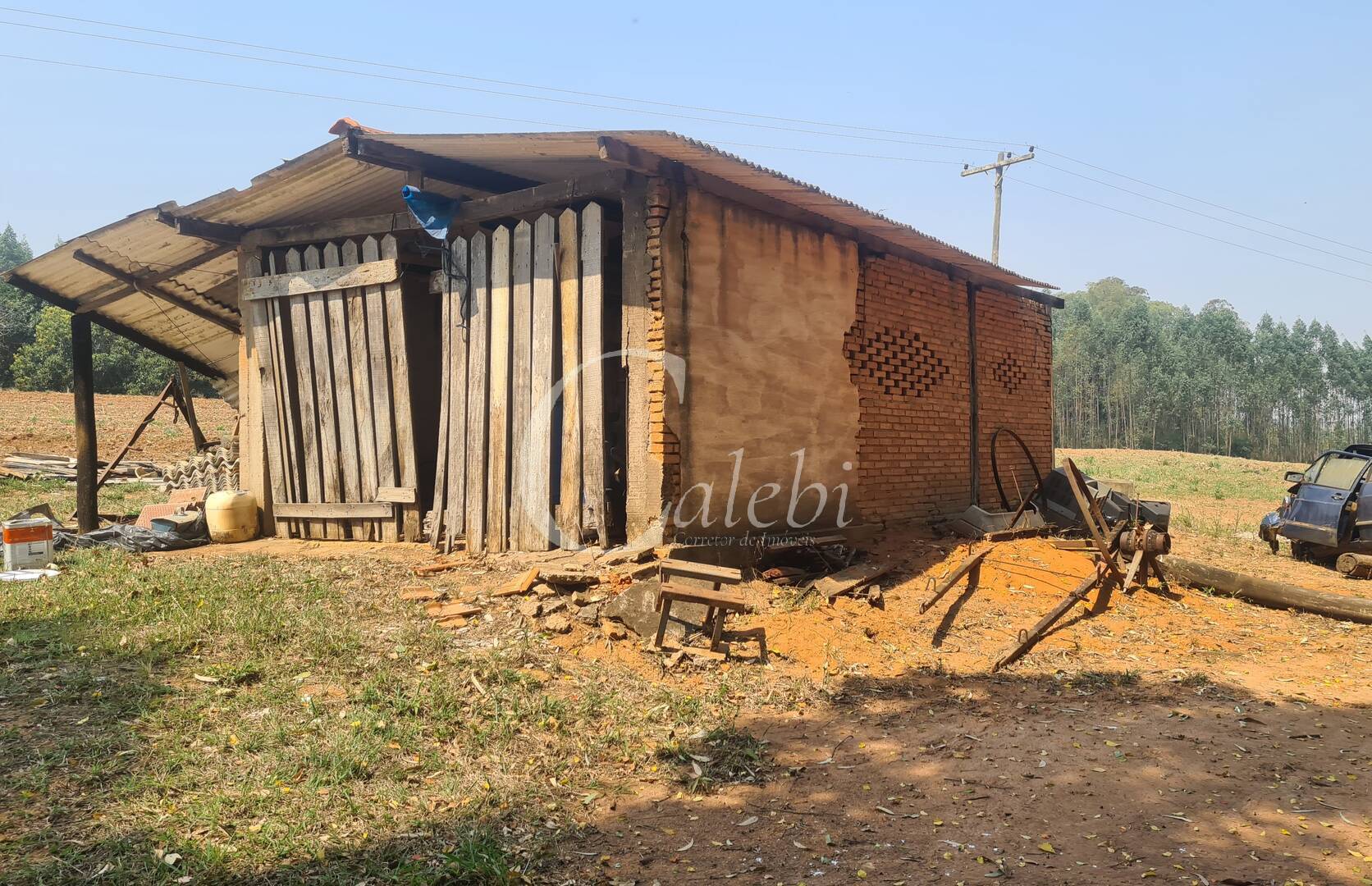 Sítio à venda com 3 quartos, 140m² - Foto 2