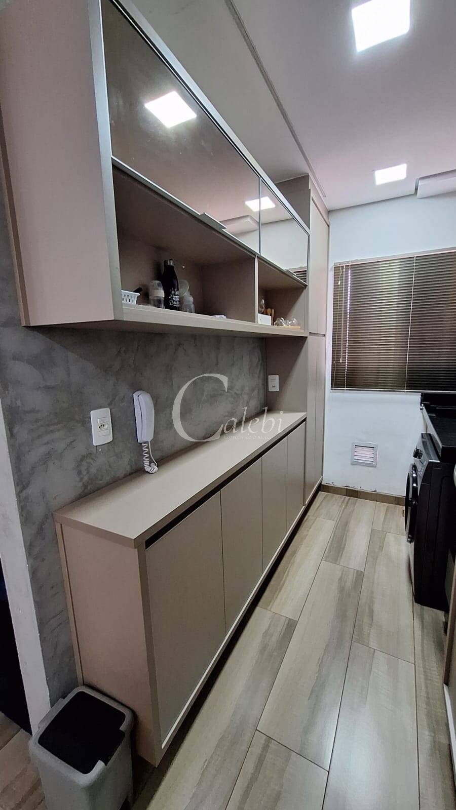Apartamento à venda com 2 quartos, 47m² - Foto 2