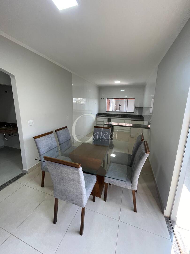 Casa, 3 quartos, 189 m² - Foto 3