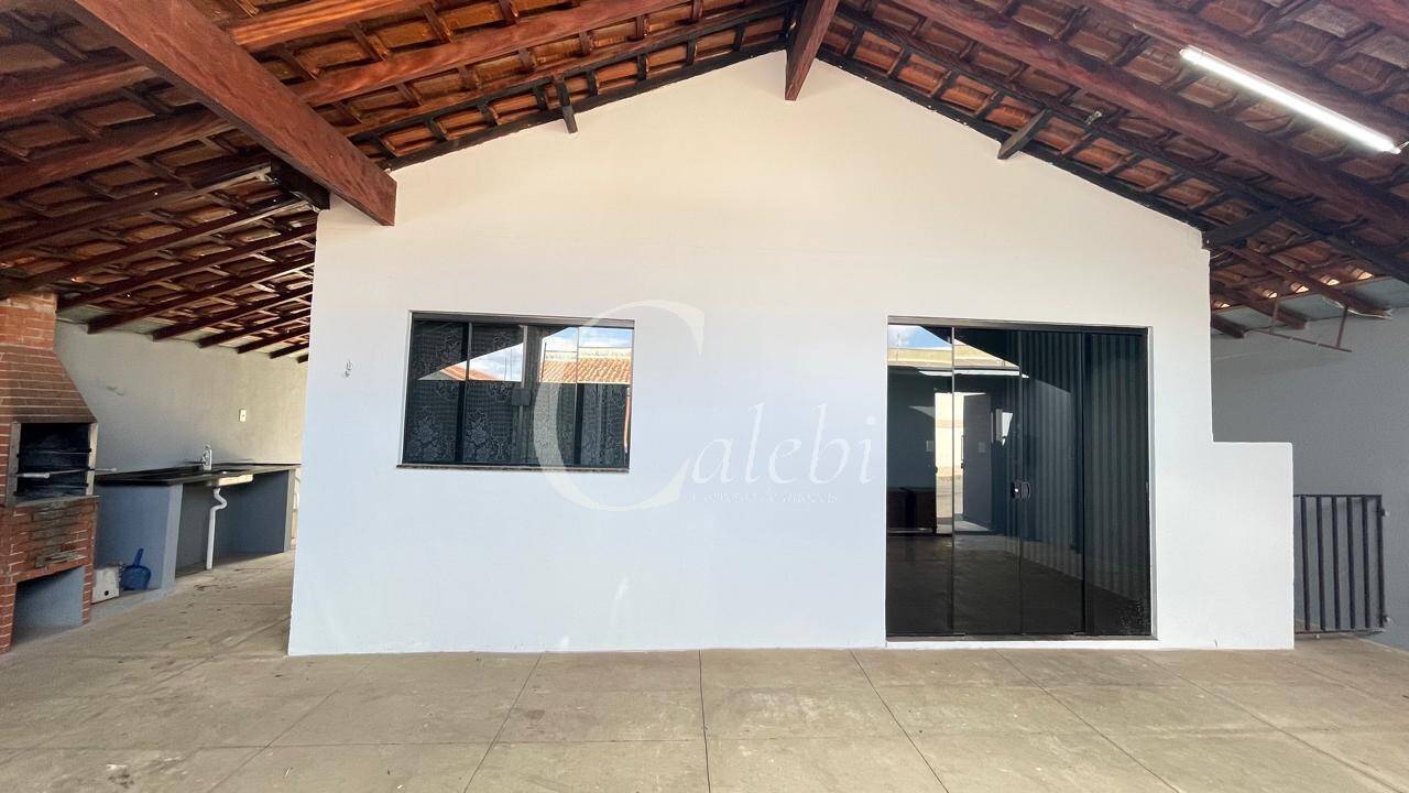 Casa à venda com 4 quartos, 177m² - Foto 9