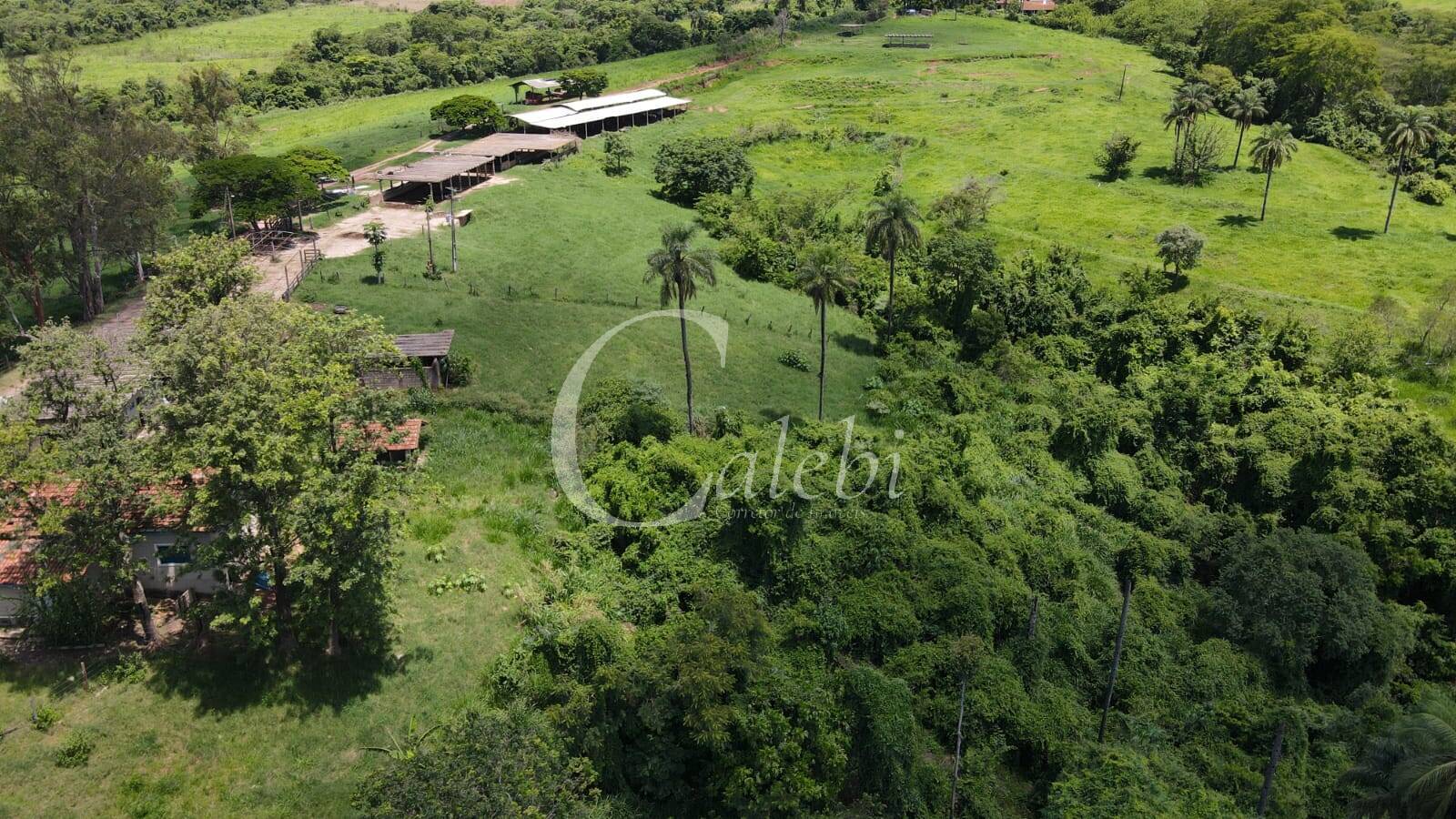 Sítio, 3 quartos, 27 m² - Foto 1