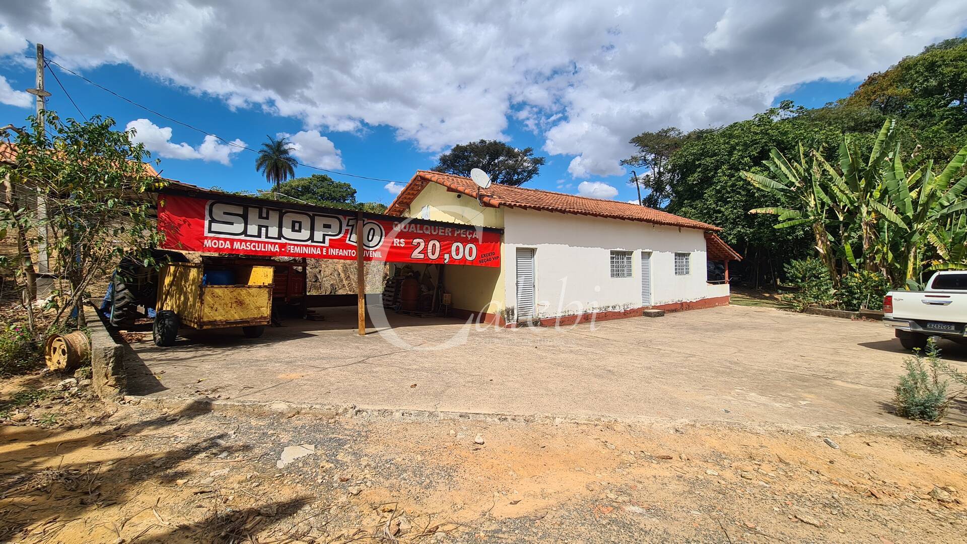 Sítio à venda com 2 quartos, 170m² - Foto 2