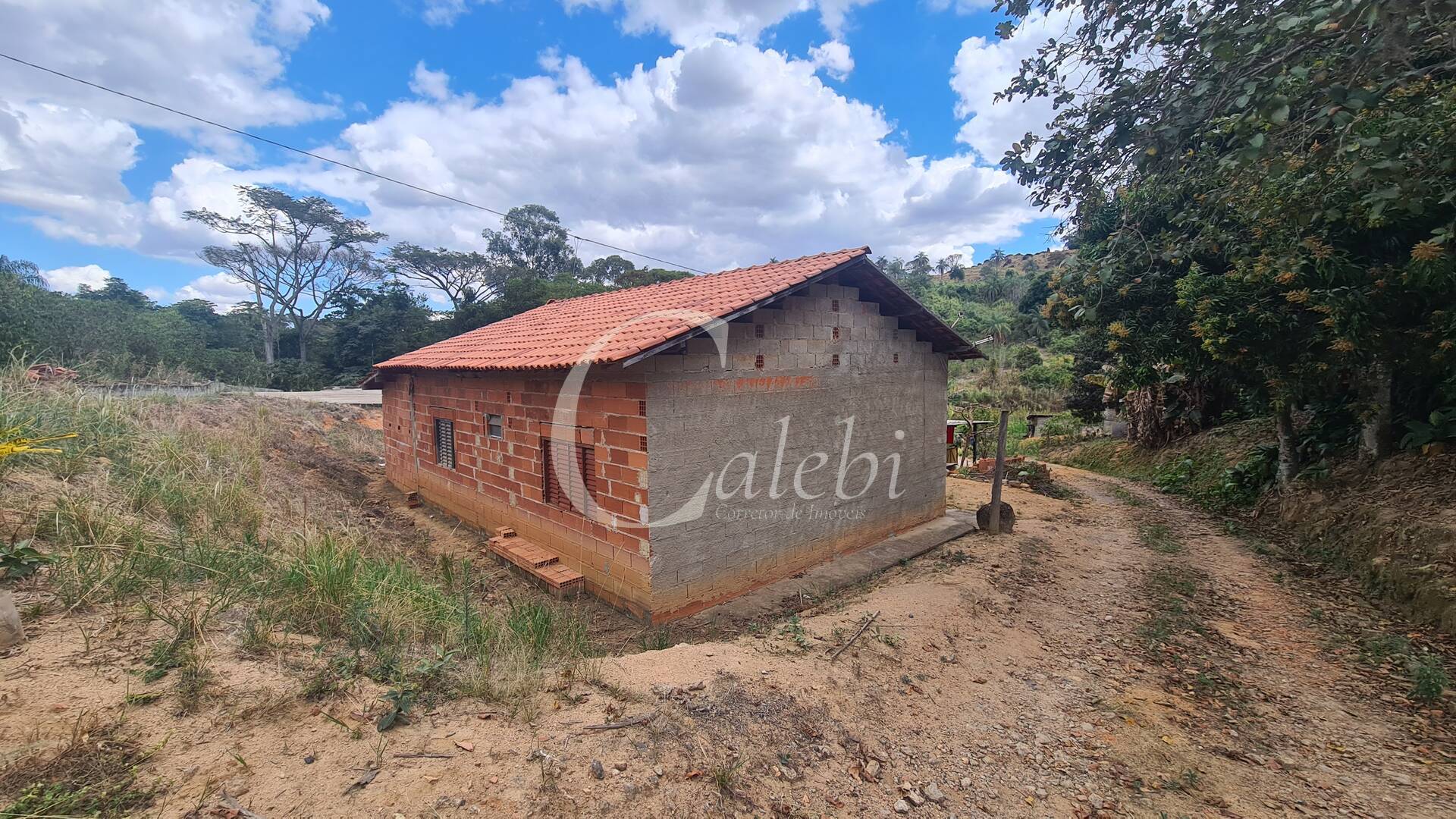 Sítio à venda com 2 quartos, 170m² - Foto 17