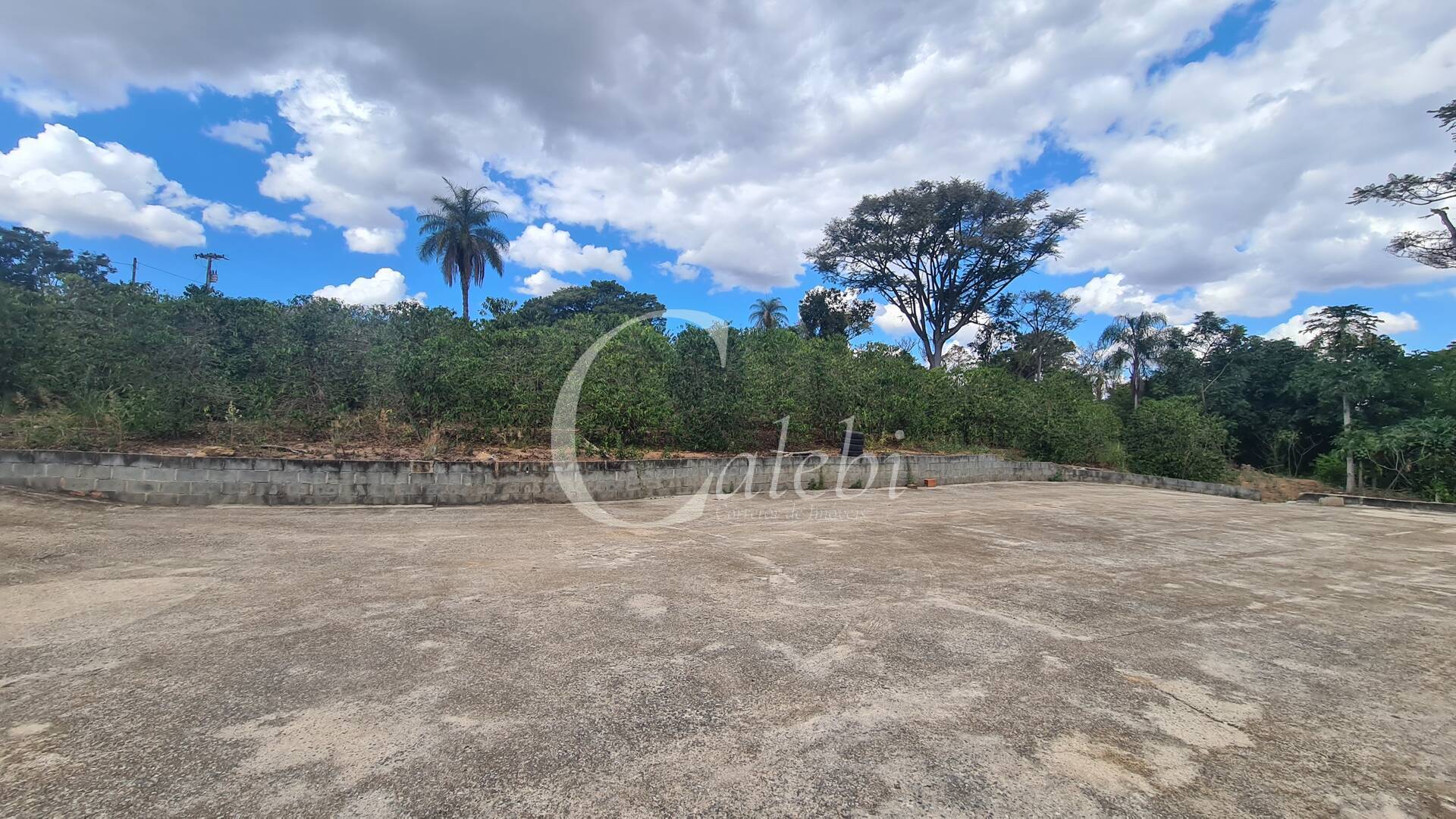 Sítio à venda com 2 quartos, 170m² - Foto 23