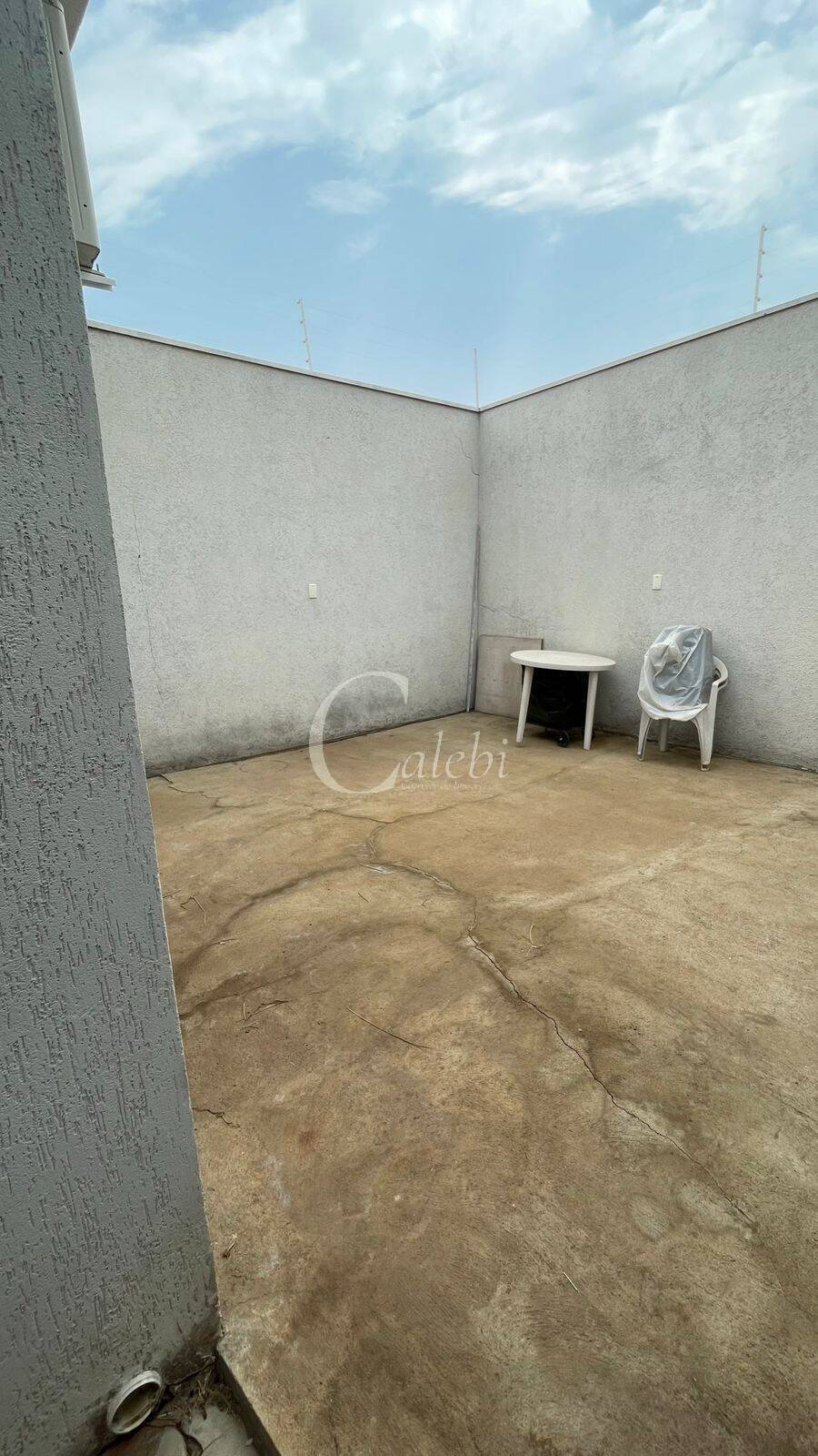 Casa à venda com 2 quartos, 57m² - Foto 14