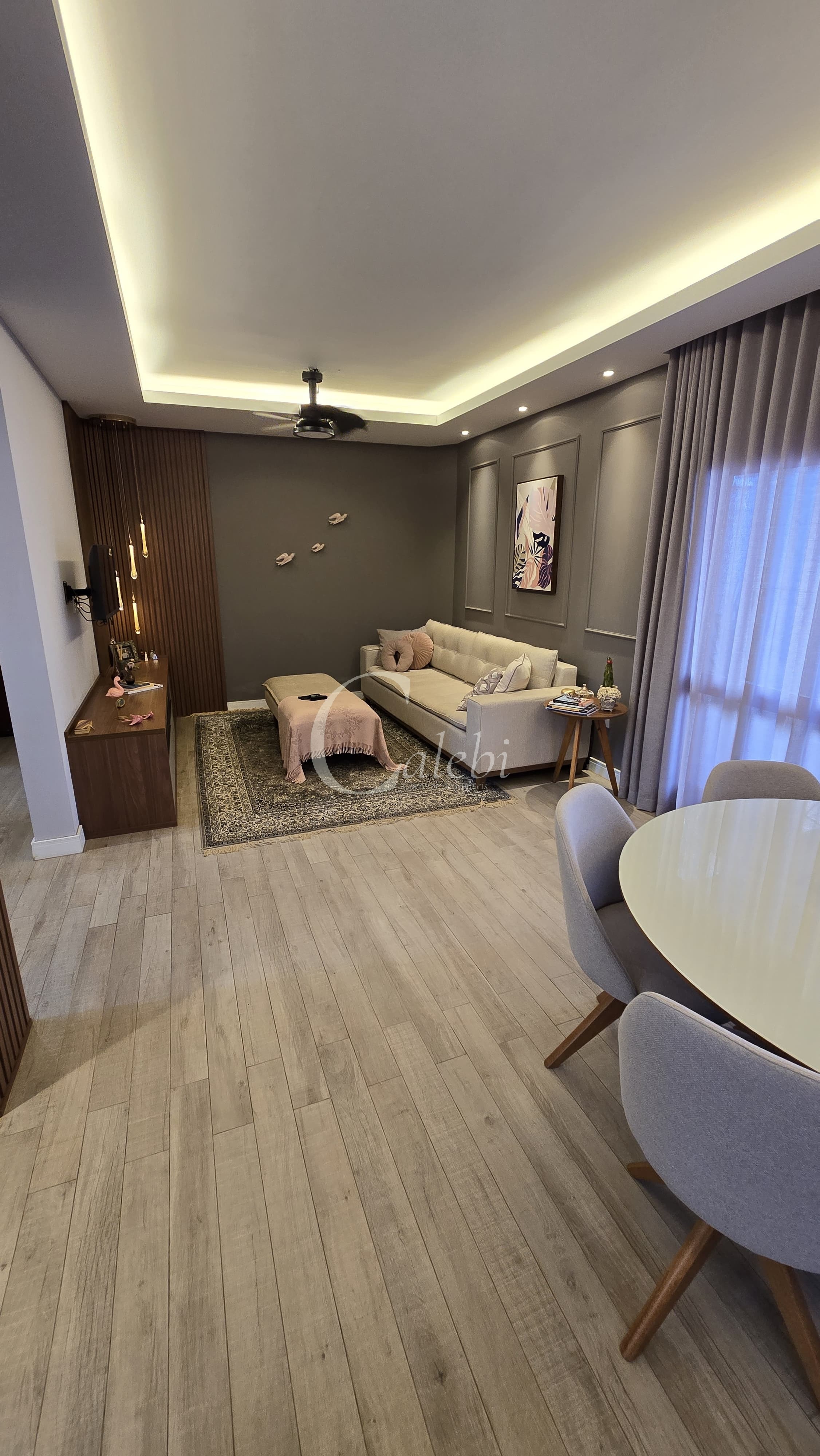 Casa à venda com 3 quartos, 217m² - Foto 7