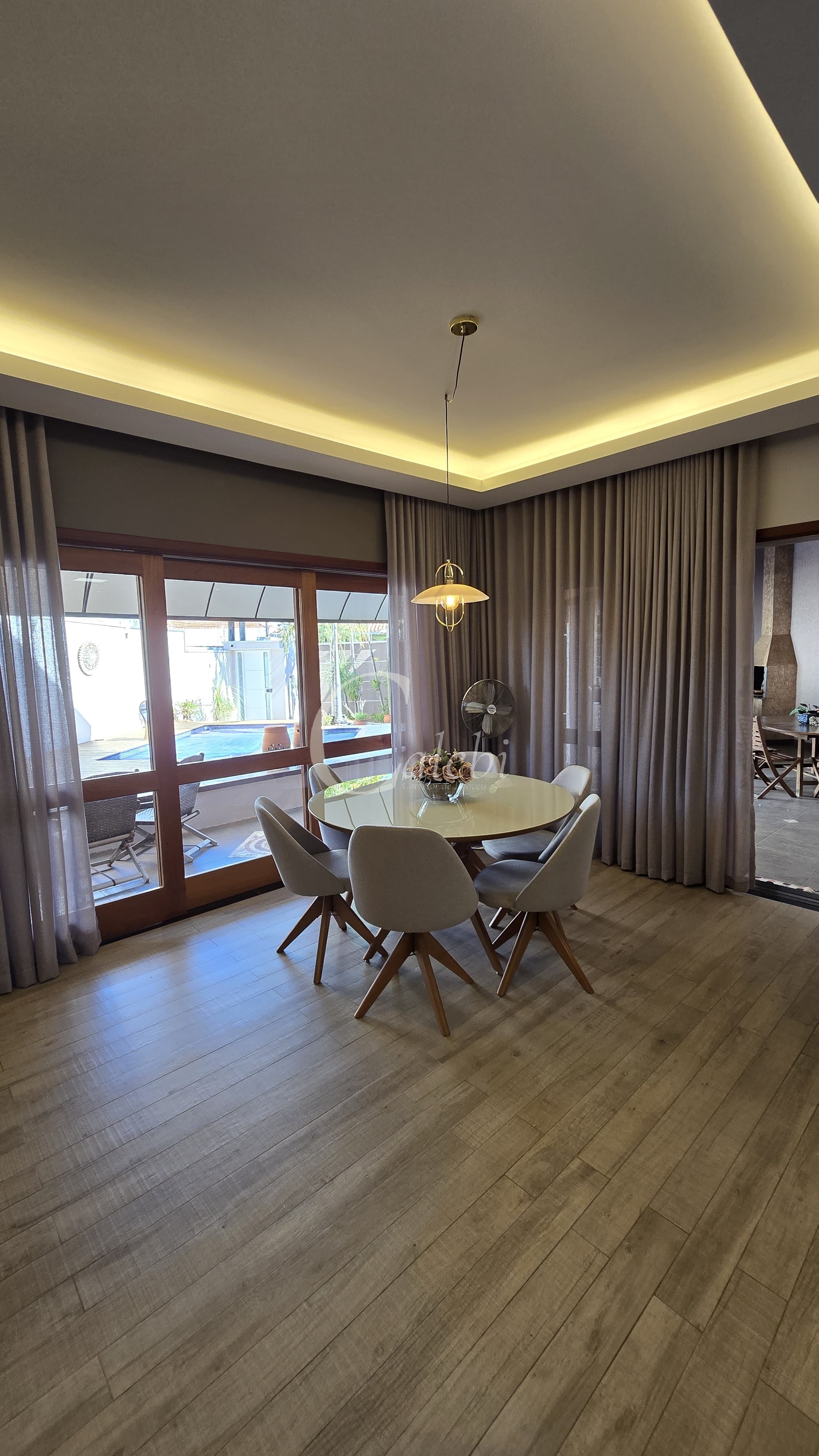 Casa à venda com 3 quartos, 217m² - Foto 11