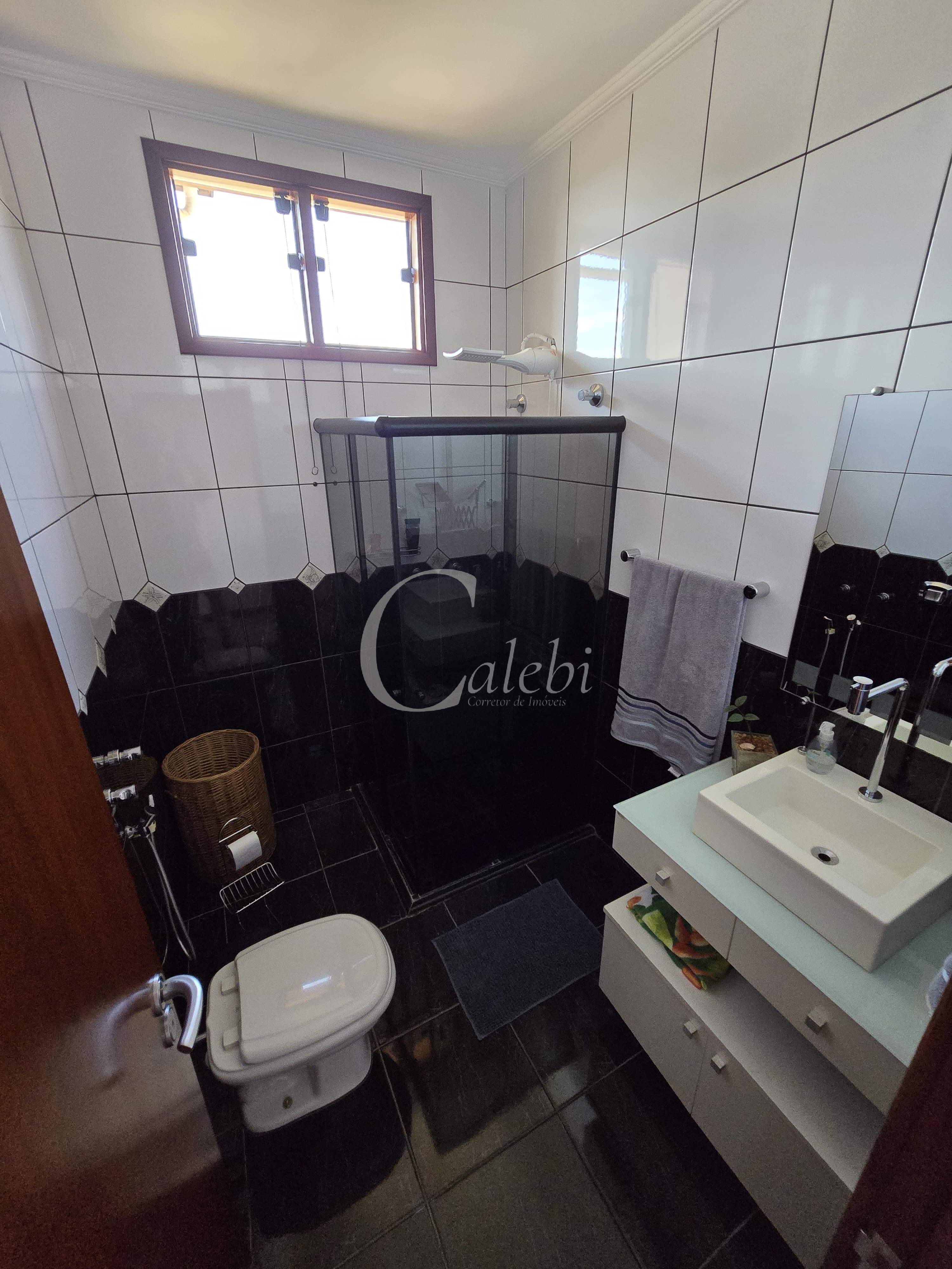 Casa à venda com 3 quartos, 217m² - Foto 12