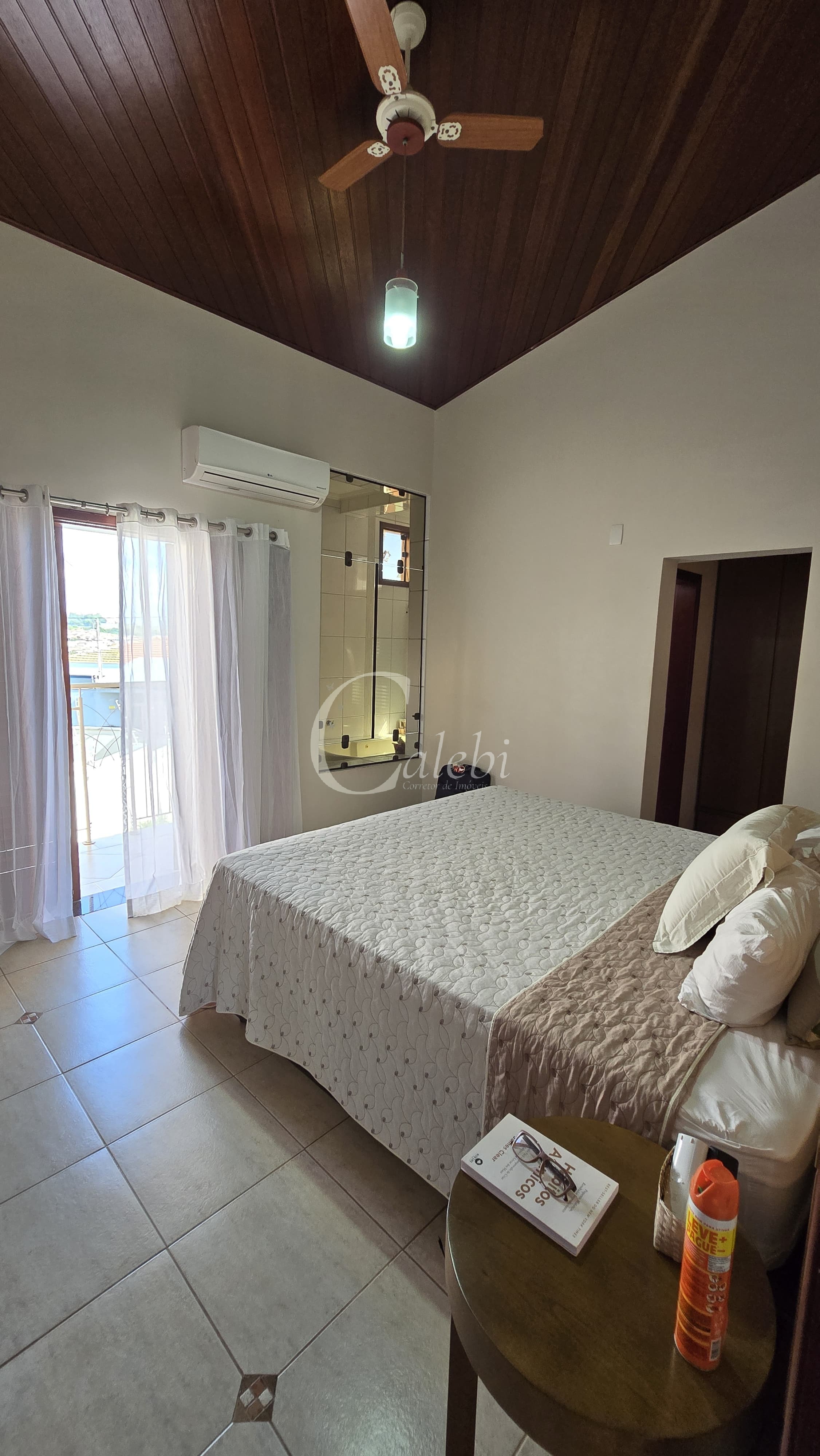 Casa à venda com 3 quartos, 217m² - Foto 18