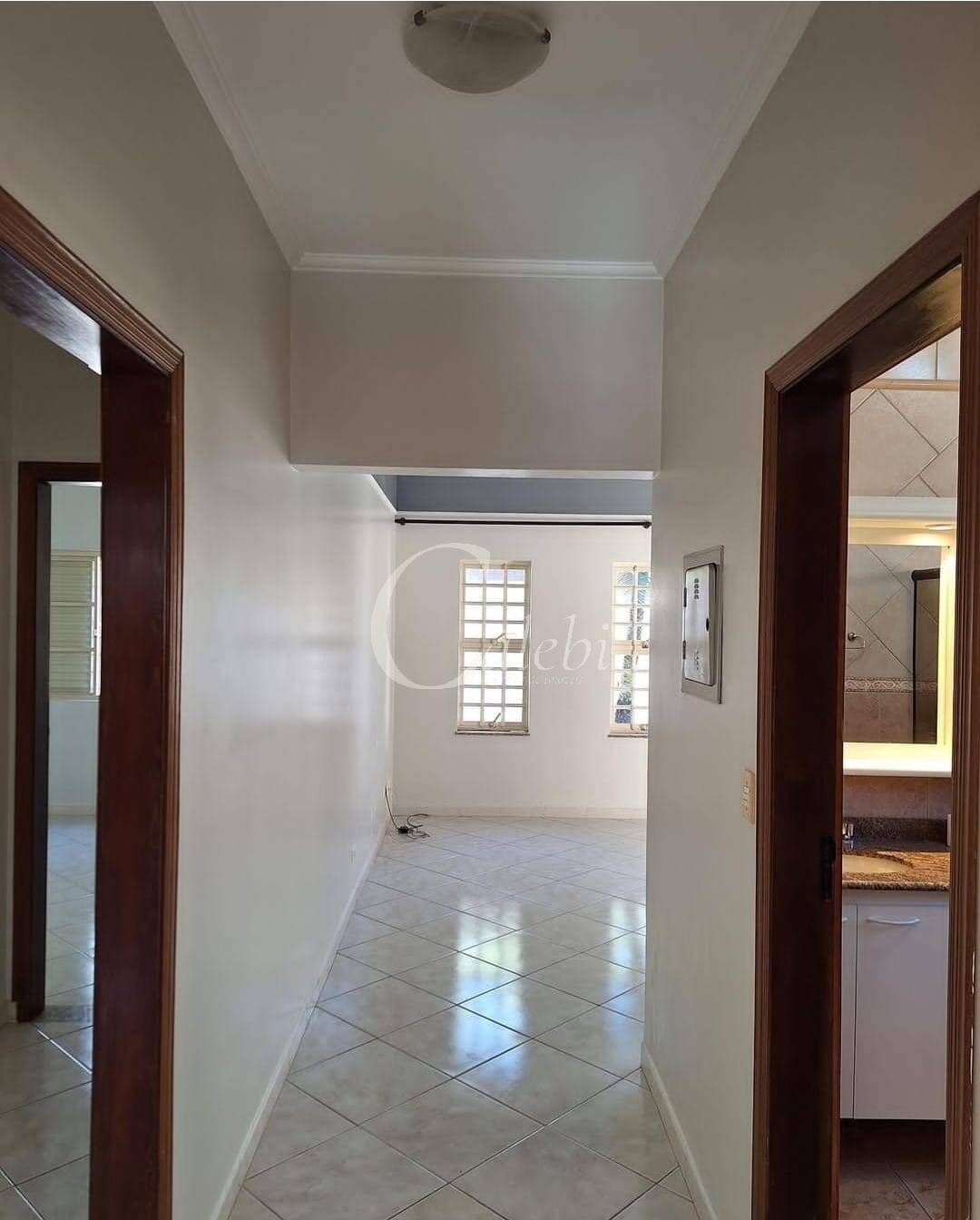Casa à venda com 3 quartos, 198m² - Foto 7