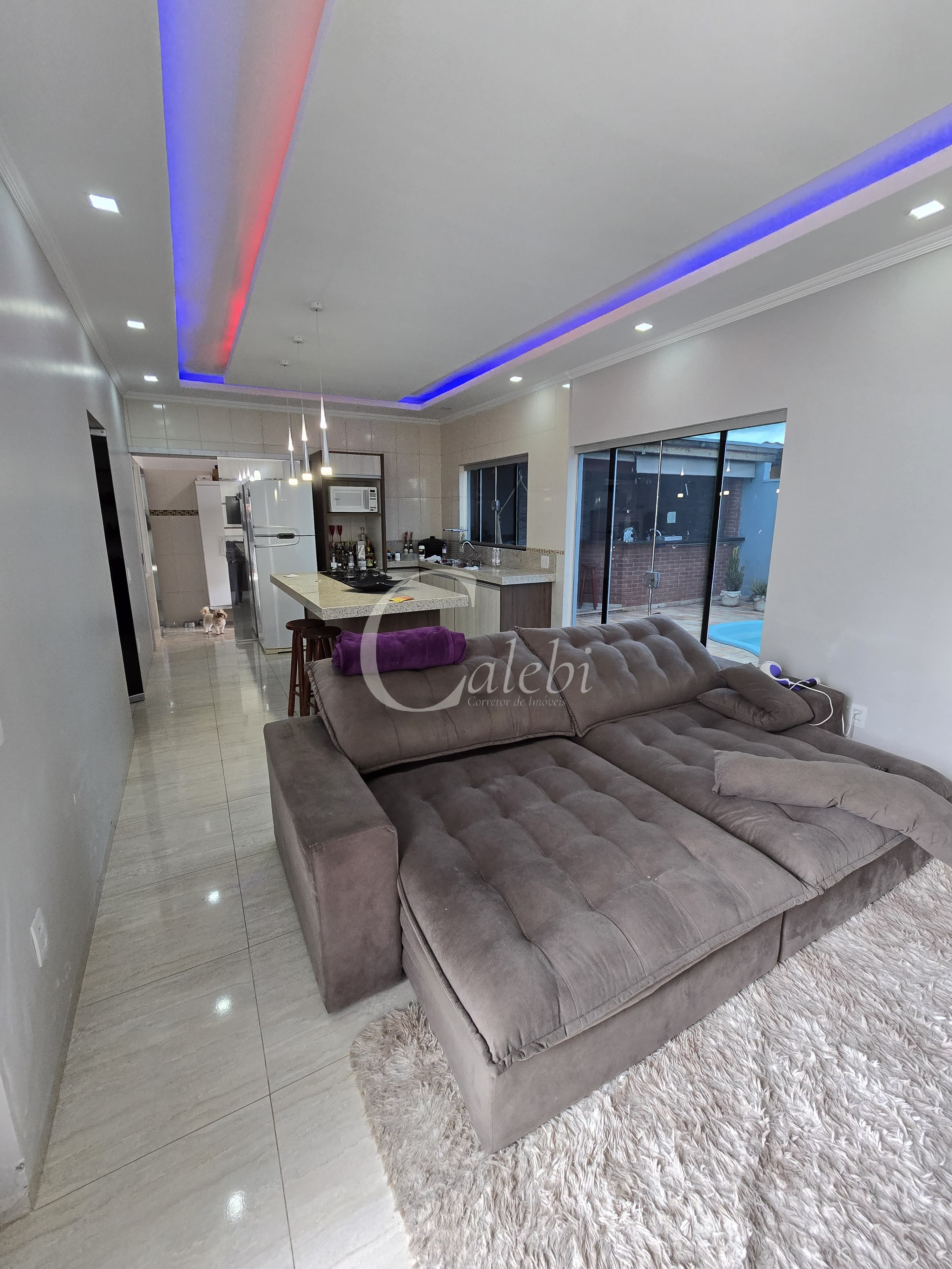 Casa à venda com 3 quartos, 125m² - Foto 2