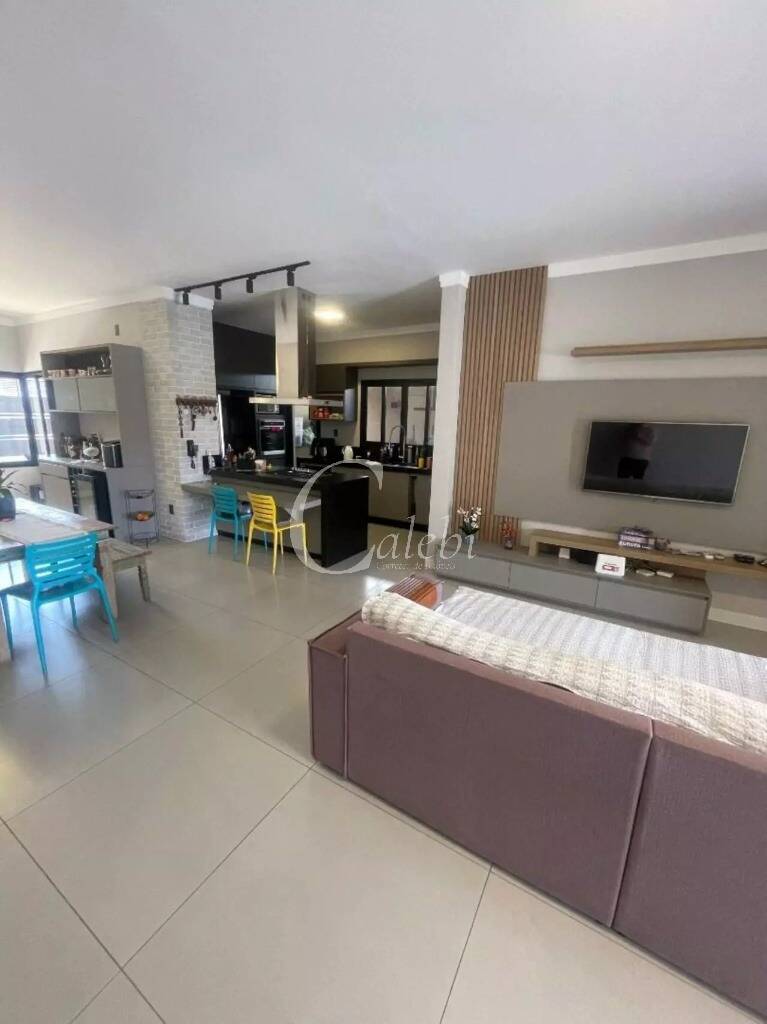 Casa, 3 quartos, 234 m² - Foto 9